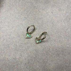 Kendra Scott Ari Heart Gold Huggie Earrings in Iridescent Drusy